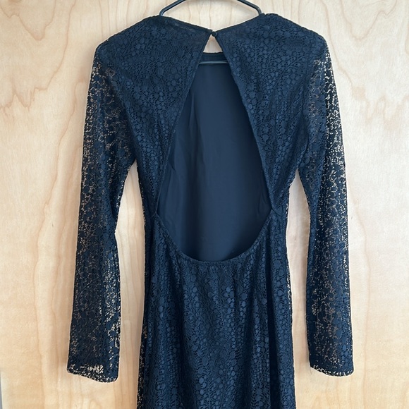 & Other Stories Black Lace Midi Dress - Picture 7 of 8
